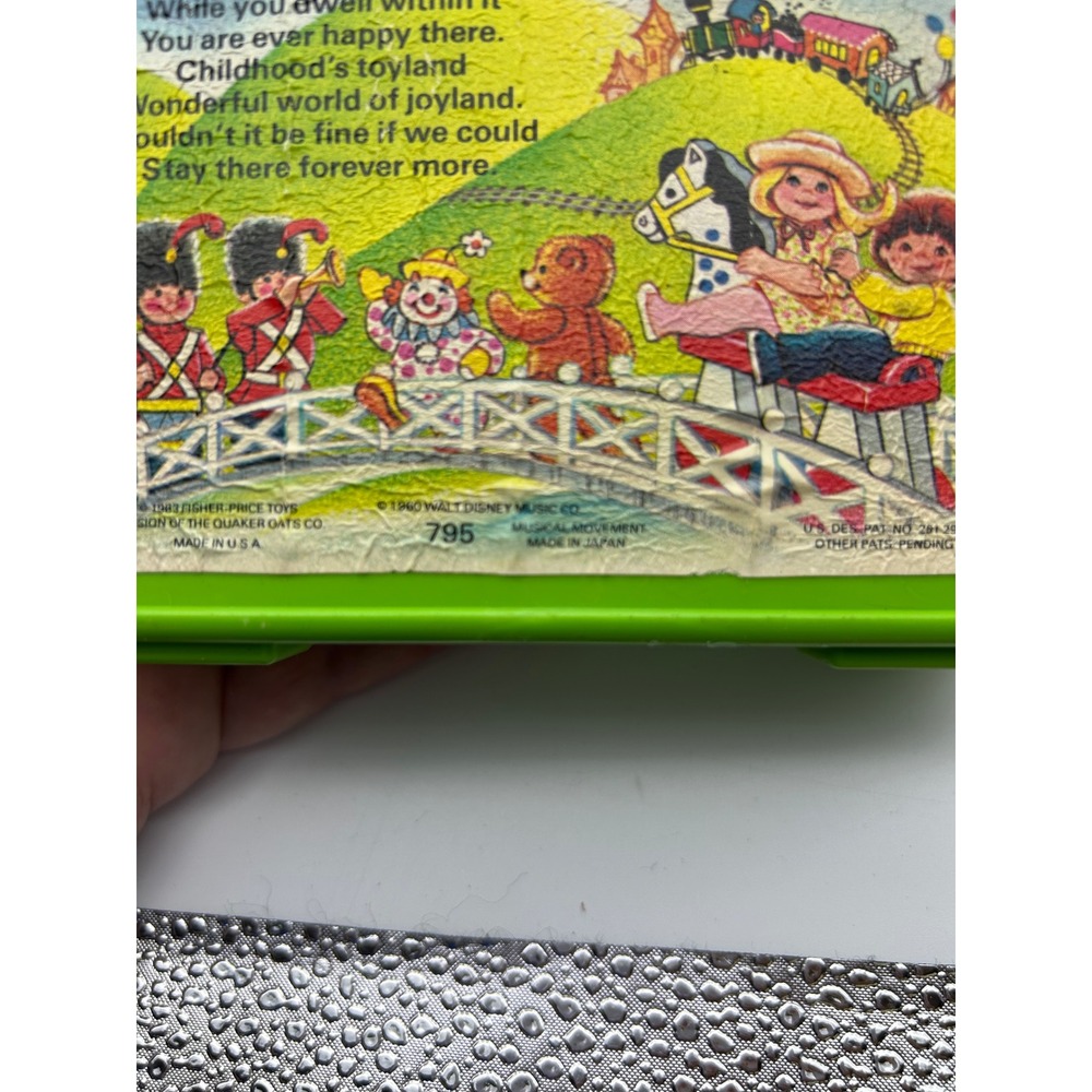 Vintage 1983 Fisher-Price Toyland Musical Radio 795 Green Wind Up Toy - Picture 6 of 10